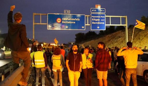 img_ipardo_20171003-090923_imagenes_lv_otras_fuentes_whatsapp_image_2017-10-03_at_084920-k8pG--656x438@LaVanguardia-Web